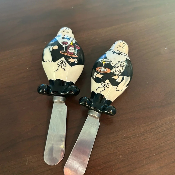 Mud Pie Black and White Vintage Kitchen Butter Knives - Set of TWO - Picture 1 of 5